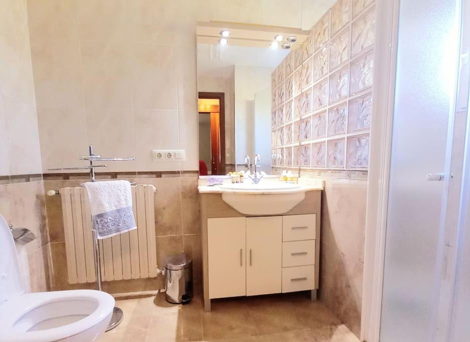Rias Bajas Apartamento Con Jardin Apartment Villanueva De Arosa Exterior photo